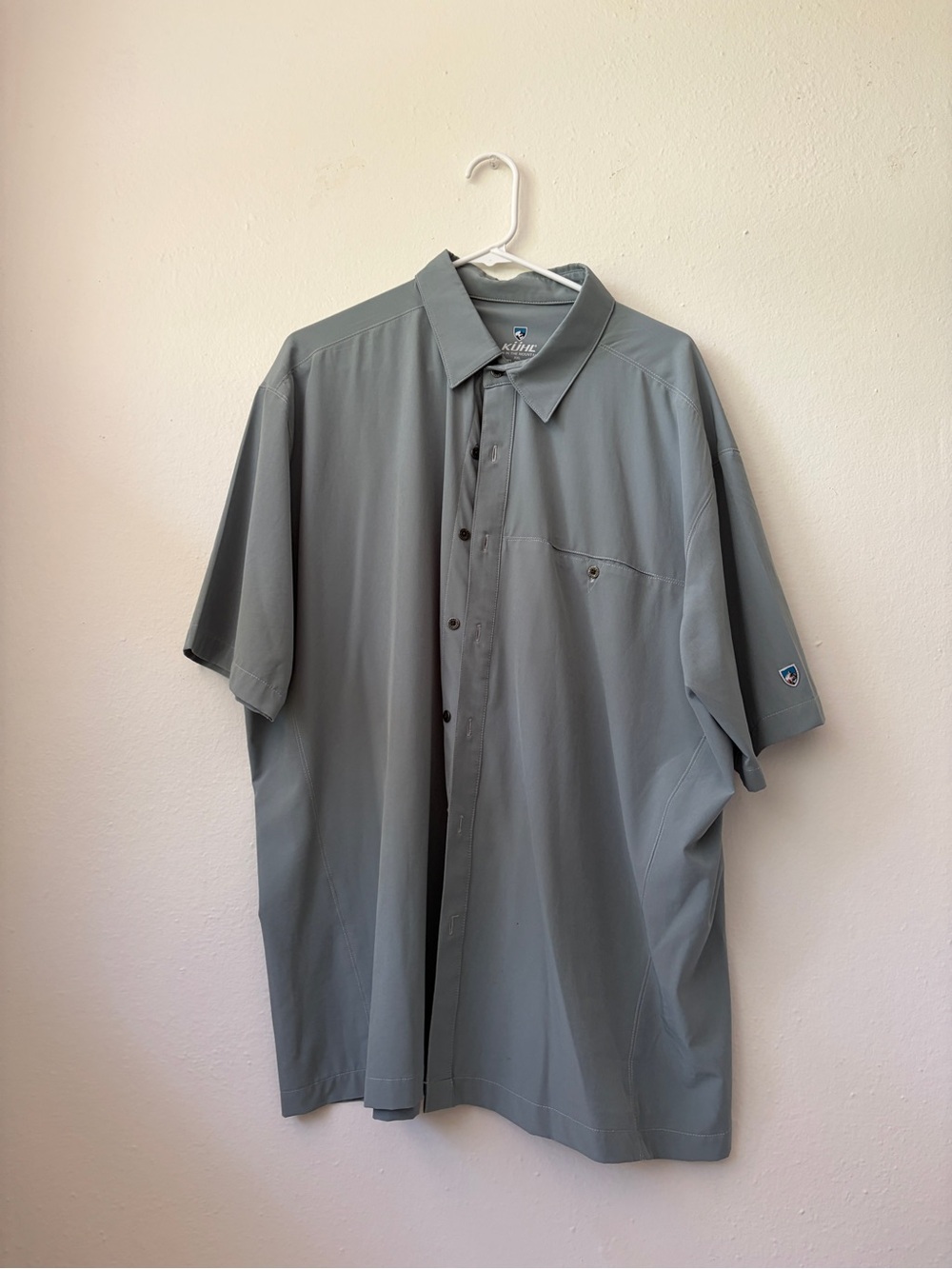 Kuhl Men's Short-Sleeve Button-Down Shirt in Gray-Green